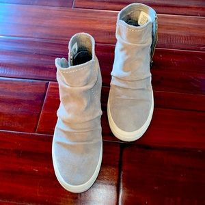 Sperry Women's Crest Lug Zone Sneaker